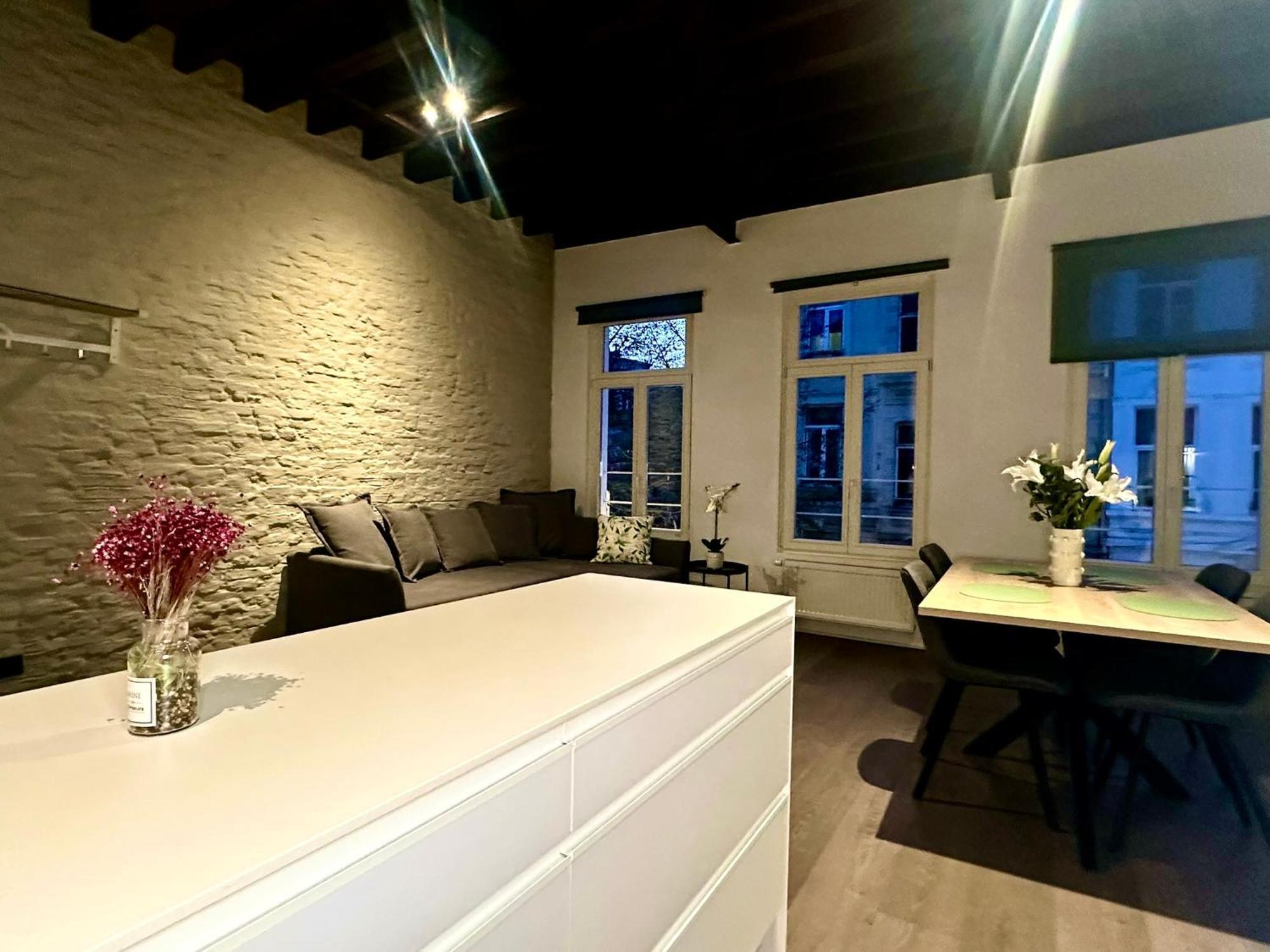 Luxury Suites Princess By Rikas Hotels Antuérpia Exterior foto